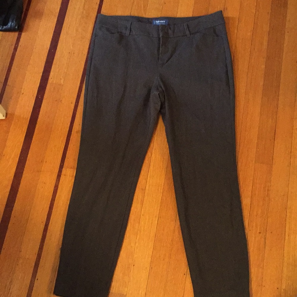 Gray pixie pants